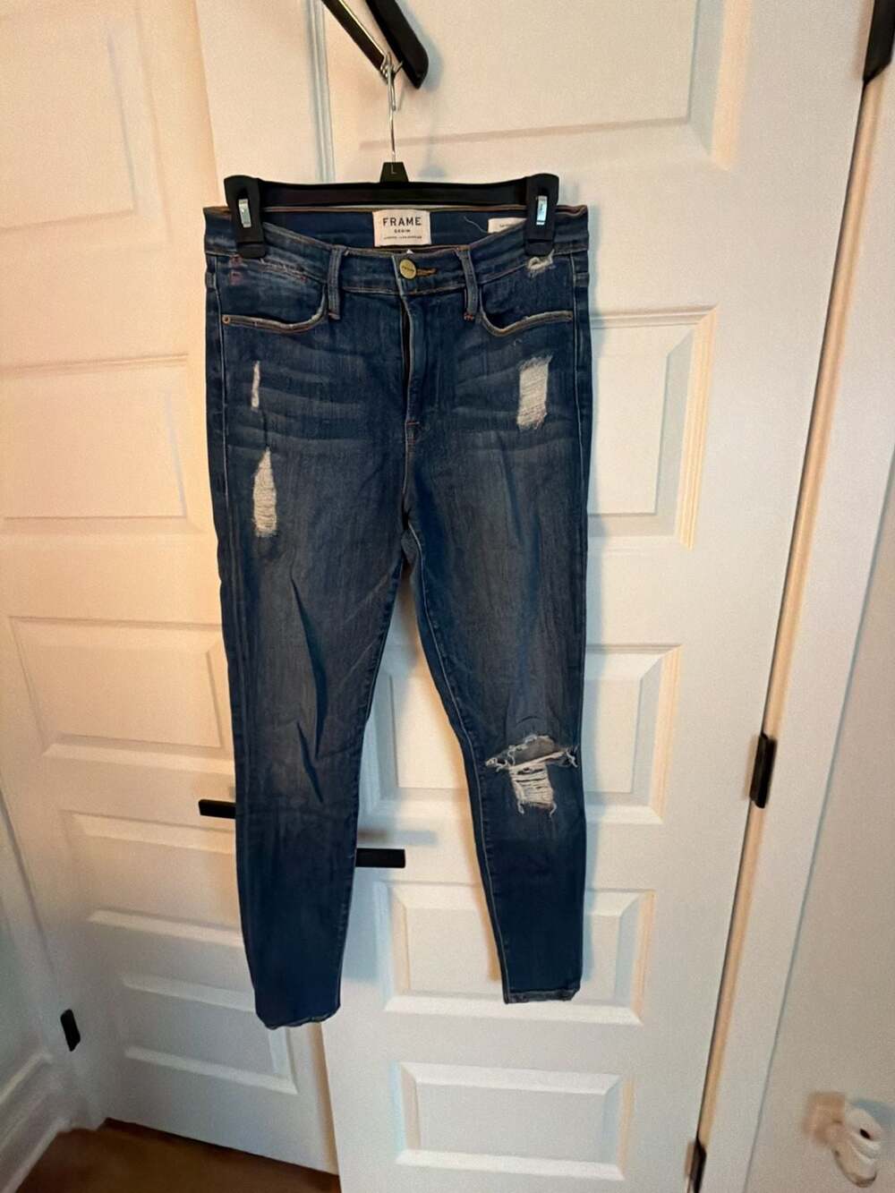 FRAME Le High Skinny Distressed Jeans in Blue Size 27